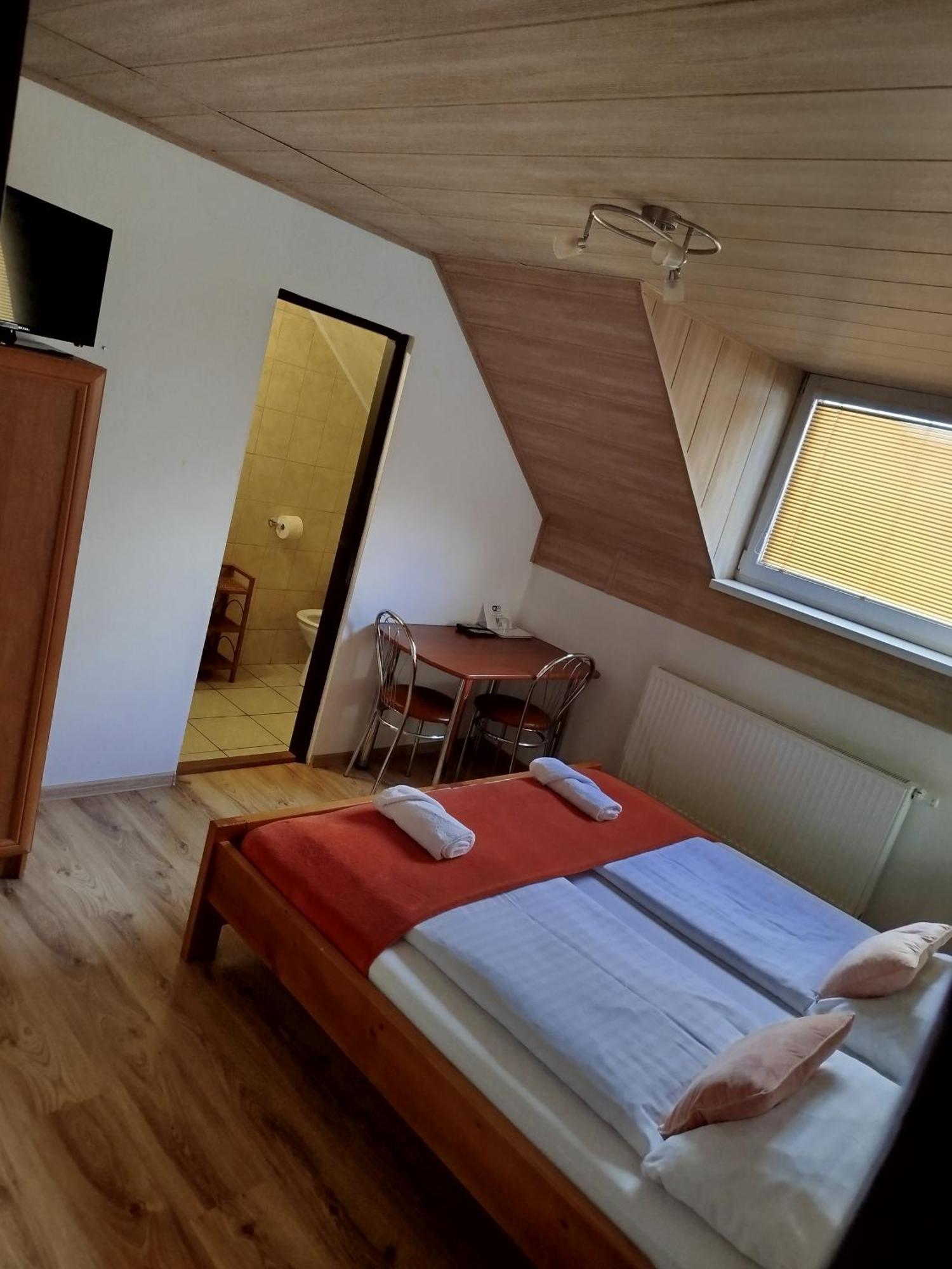 Guest House Kovalik Sucha Hora Exterior photo